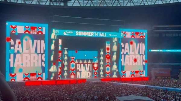Wembley Stadium, bloc: 119, rangée: 38, place: 223-224-225