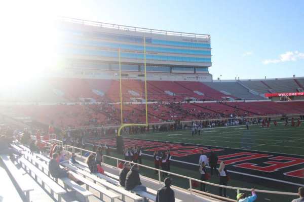 Jones AT&T Stadium, bloc: 24, rangée: 7, place: 16