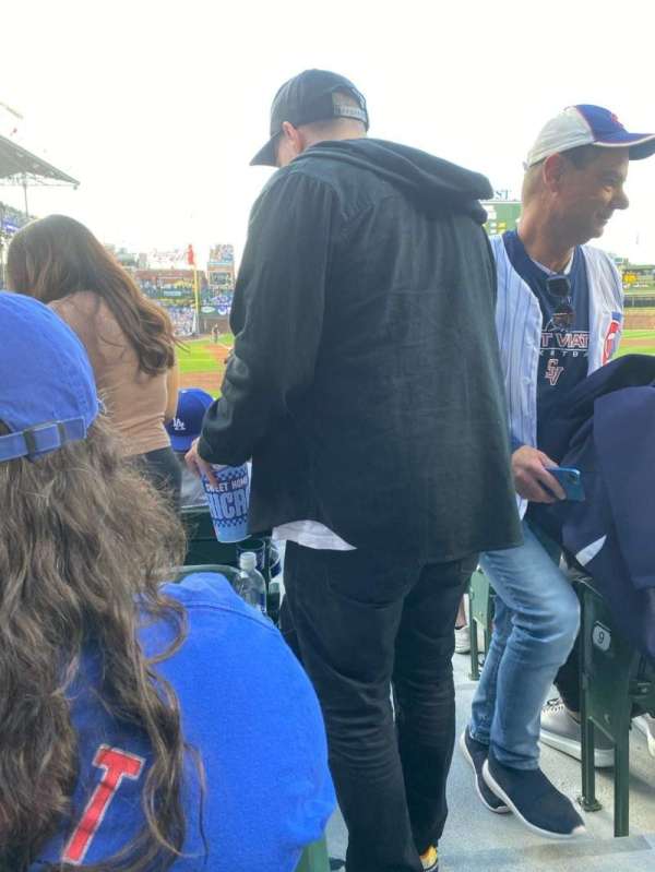 Wrigley Field, bloc: 20, rangée: 11, place: 12