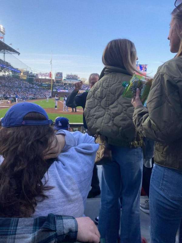 Wrigley Field, bloc: 20, rangée: 11, place: 12