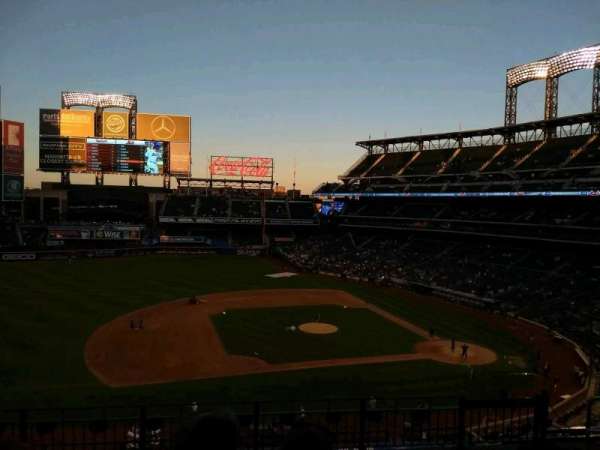 Citi Field, bloc: 327, rangée: 6, place: 18