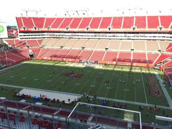 Raymond James Stadium, bloc: 313, rangée: E, place: 24