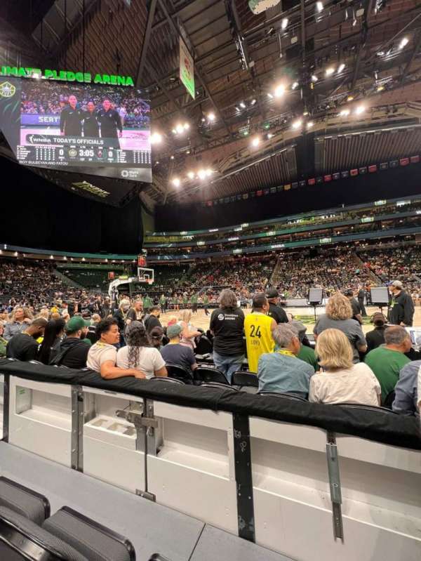 Climate Pledge Arena, bloc: 14, rangée: BB, place: 14
