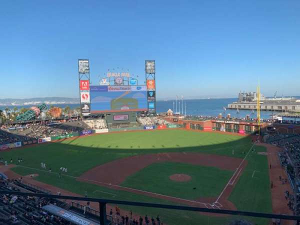 Oracle Park, bloc: VB319, rangée: B, place: 2
