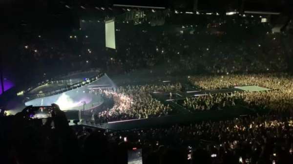 Accor Arena, bloc: Gradin M, rangée: 05, place: 23