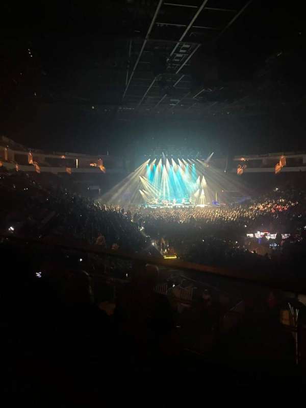 Save Mart Center, bloc: 101, rangée: T, place: 10