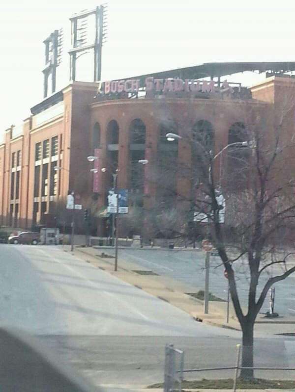 Busch Stadium, bloc: Outside