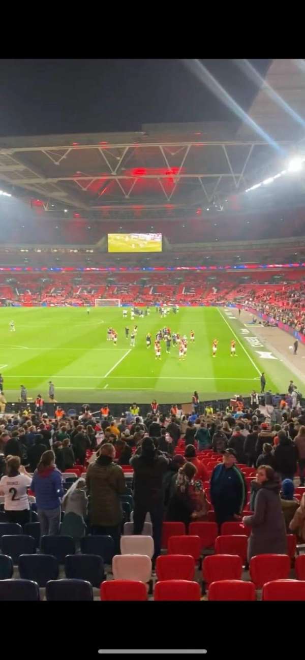 Wembley Stadium, bloc: 131, rangée: 33, place: 262
