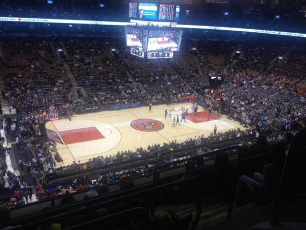 Scotiabank Arena, bloc: 311, rangée: 6, place: 2