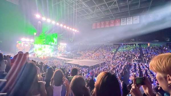 UBS Arena, bloc: 114, rangée: 13, place: 15