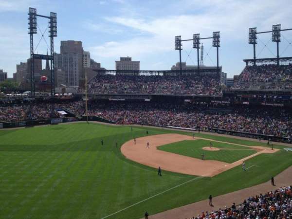 Comerica Park, bloc: 340, rangée: A, place: 20