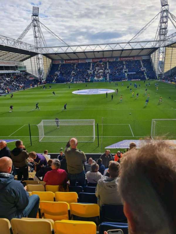 Deepdale, bloc: Bill Shankly KOP N, rangée: 22, place: 75