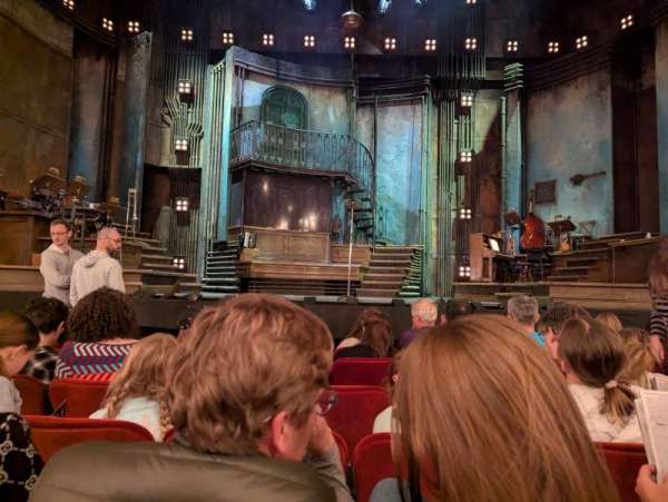 Walter Kerr Theatre, bloc: Orchestra C, rangée: H, place: 110