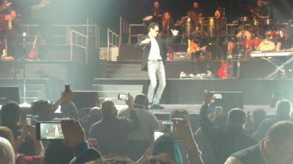 Total Mortgage Arena, bloc: Floor 2, rangée: J, place: 1