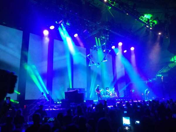 Hampton Coliseum, bloc: Floor A, rangée: 6, place: 17