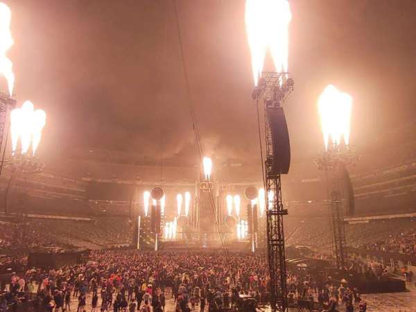 MetLife Stadium, bloc: 124, rangée: 18, place: 23