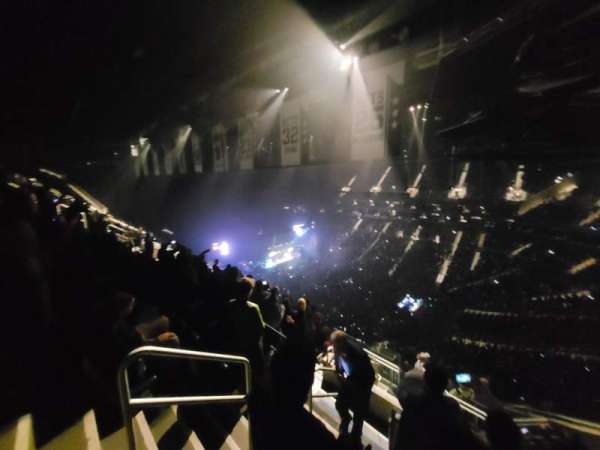 Barclays Center, bloc: 221, rangée: 11, place: 16