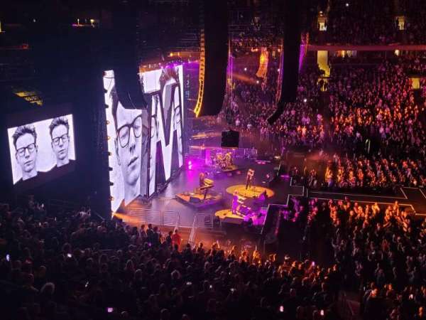Madison Square Garden, bloc: 223, rangée: 1, place: 10