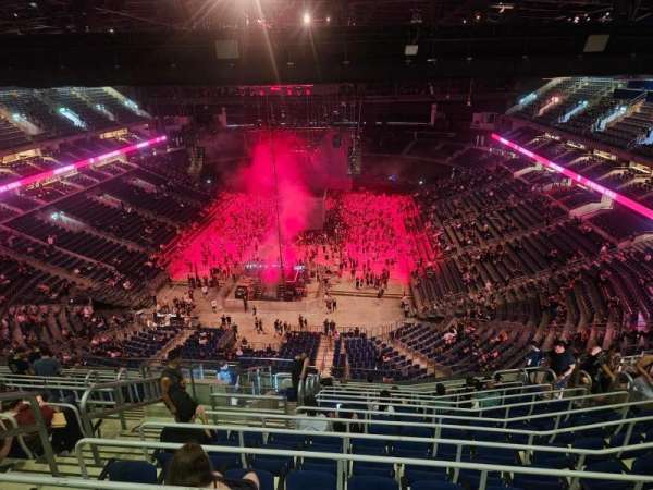 Uber Arena, bloc: 412, rangée: 14, place: 5