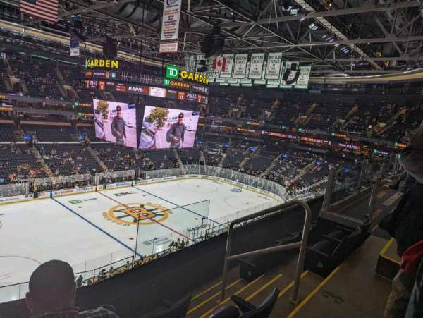 TD Garden, bloc: 319, rangée: 4, place: 1