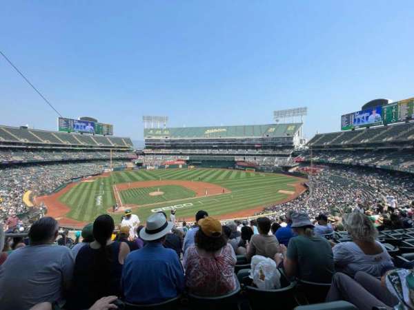Oakland Coliseum, bloc: 214, rangée: 12, place: 20