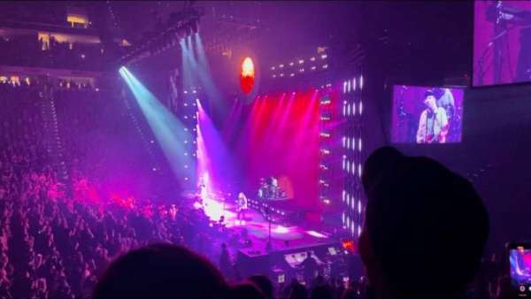Lenovo Center, bloc: 118, rangée: R, place: 7