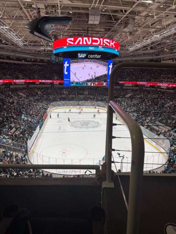 SAP Center, bloc: 223, rangée: 2, place: 2