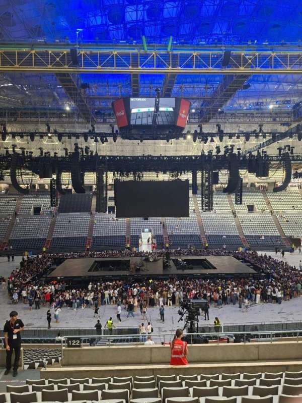 Palau Sant Jordi, bloc: 222, rangée: 27, place: 12