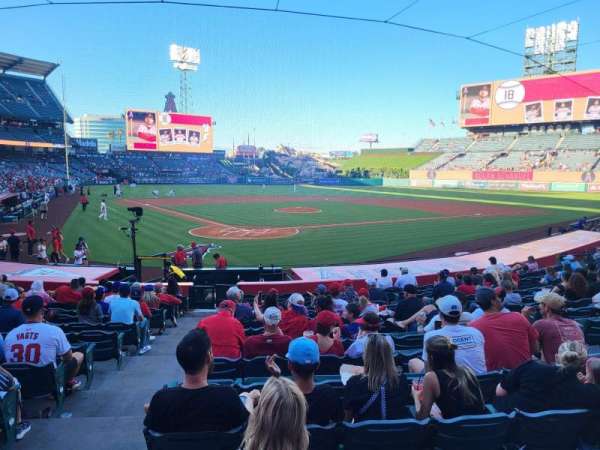 Angel Stadium, bloc: 118, rangée: S, place: 2