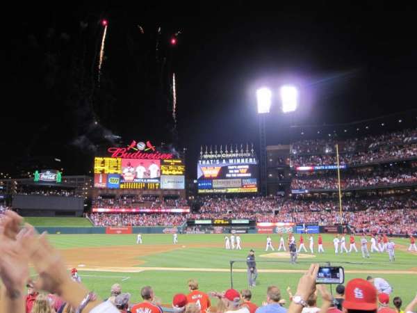 Busch Stadium, bloc: 155, rangée: 2, place: 2