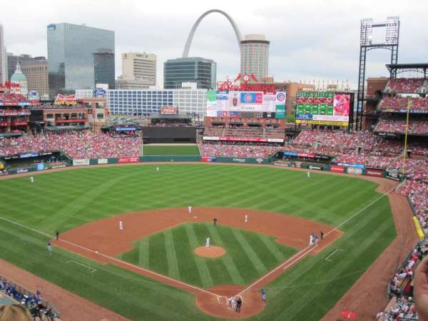 Busch Stadium, bloc: 351, rangée: 5, place: 12