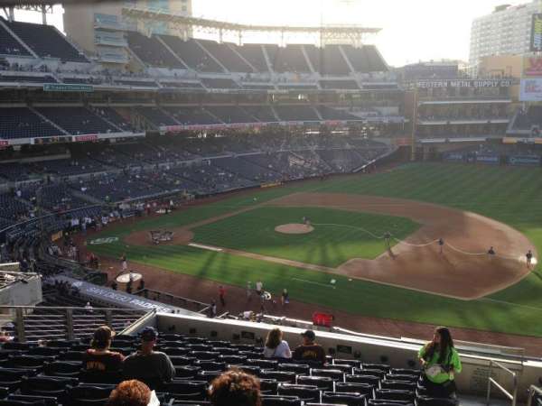 Petco Park, bloc: 211, rangée: 12, place: 12