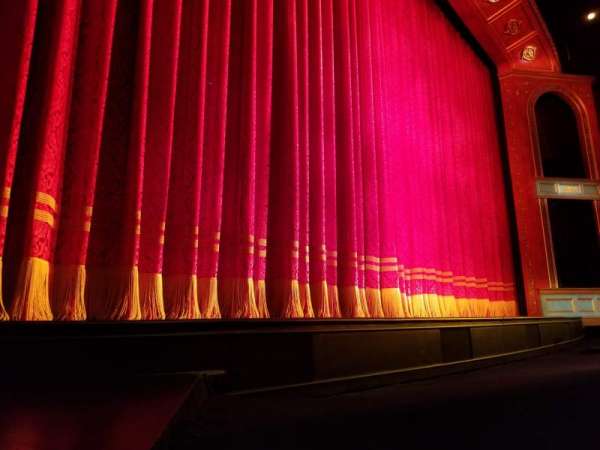 Marquis Theatre, bloc: Orchestra L, rangée: A, place: 9