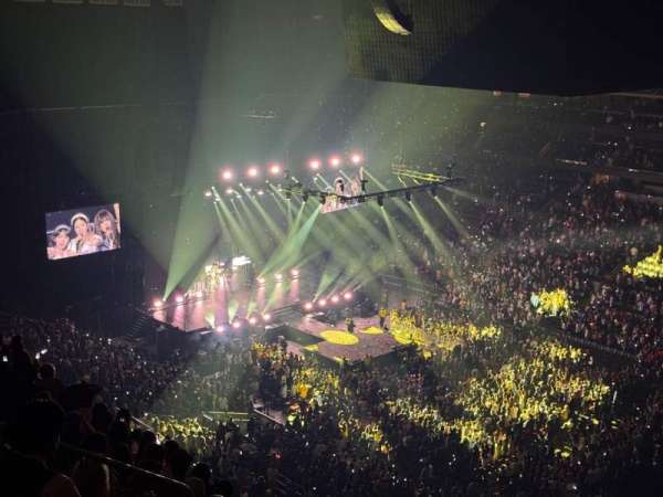 Prudential Center, bloc: 232, rangée: 2, place: 13