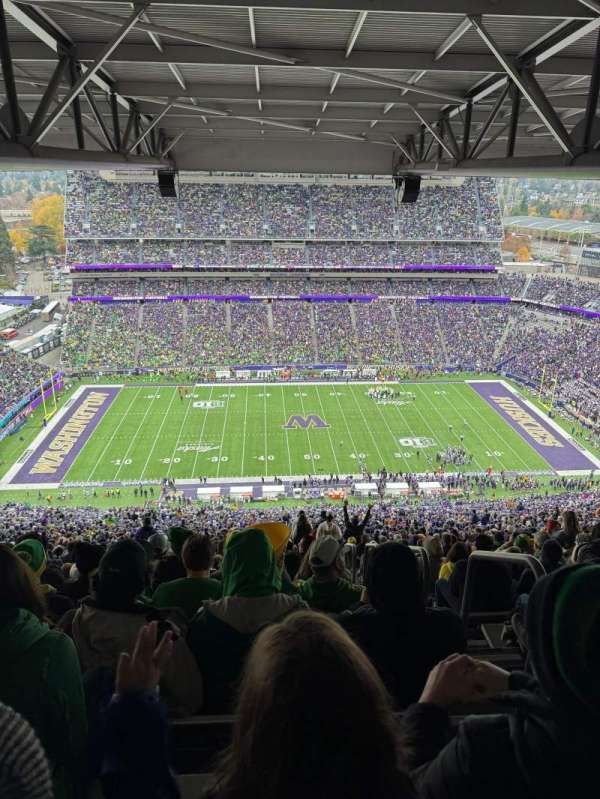 Husky Stadium, bloc: 329, rangée: 62, place: 1
