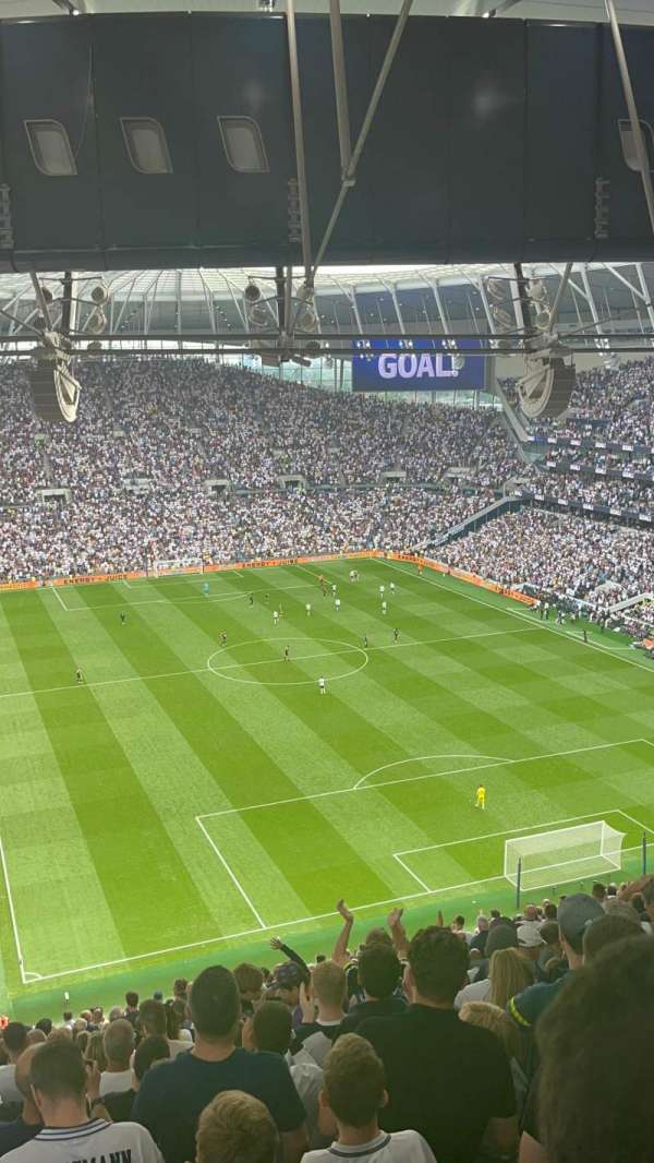 Tottenham Hotspur Stadium, bloc: 517, rangée: 24, place: 572