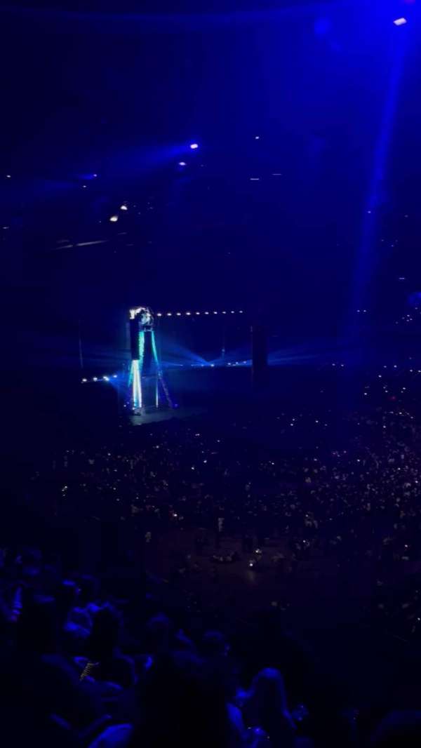 Paris La Défense Arena, bloc: 407, rangée: 53, place: 13