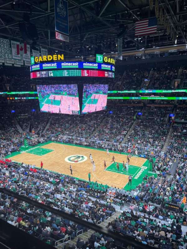 TD Garden, bloc: 329, rangée: 1, place: 1