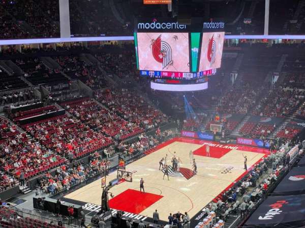 Moda Center, bloc: 307, rangée: E, place: 2