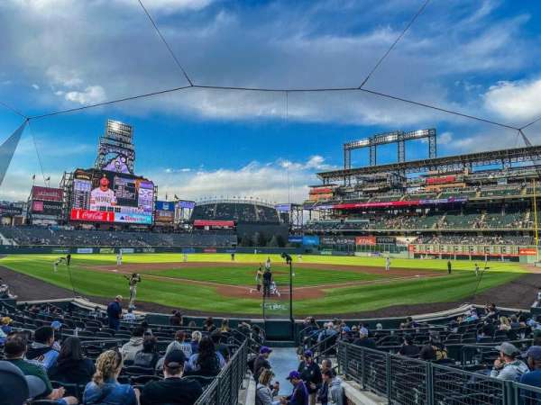 Coors Field, bloc: 130, rangée: 20, place: 9