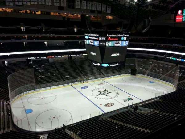 American Airlines Center, bloc: 329, rangée: D, place: 22