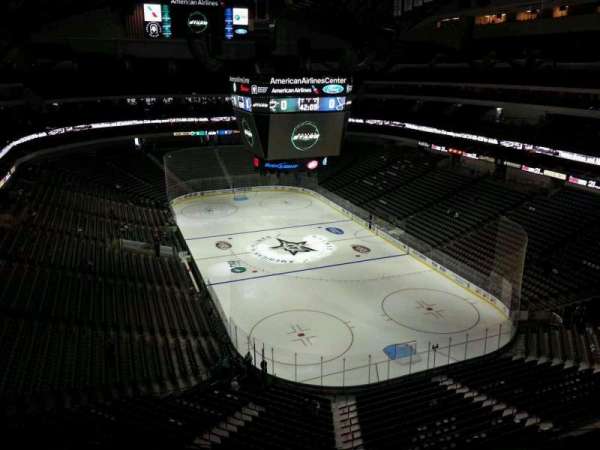 American Airlines Center, bloc: 320, rangée: E, place: 10