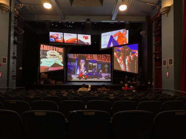David Henry Hwang Theater, bloc: Orchestra, rangée: K, place: 6