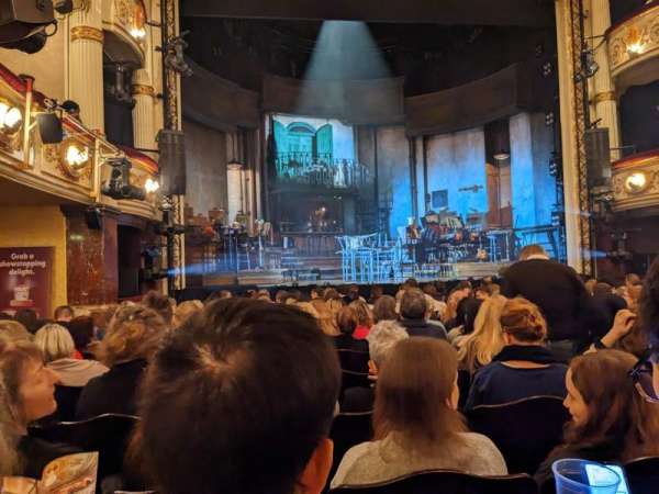 Lyric Theatre, West End, bloc: Stalls, rangée: P, place: 19