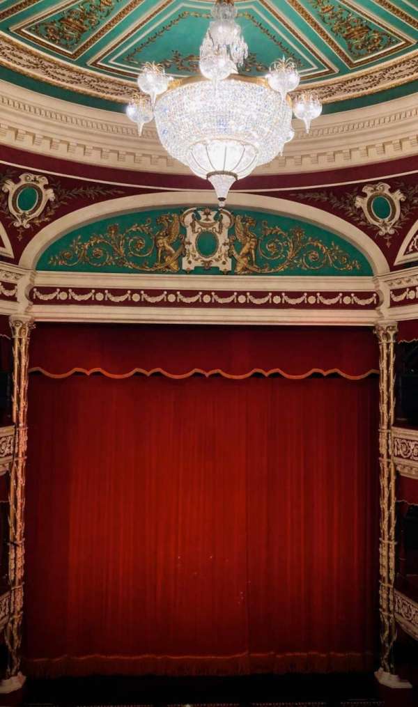 Gaiety Theatre, bloc: Grand Circle, rangée: B, place: 15
