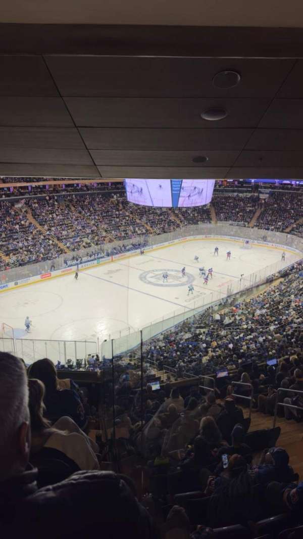 Madison Square Garden, bloc: 420, rangée: 5, place: 9