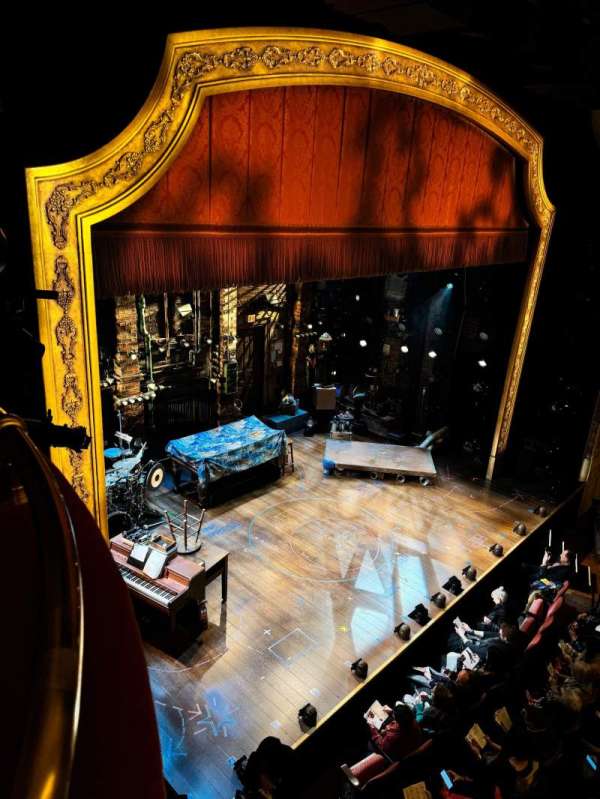 James Earl Jones Theatre, bloc: Balcony Box Left C, rangée: 1, place: 1