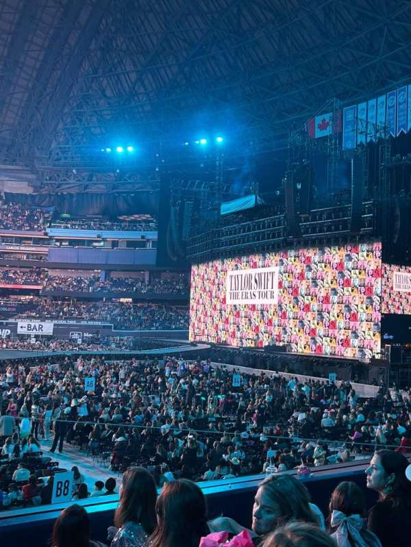 Rogers Centre, bloc: 109, rangée: 25, place: 11