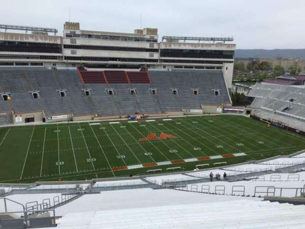 Lane Stadium, bloc: 35L, rangée: 4W, place: 20