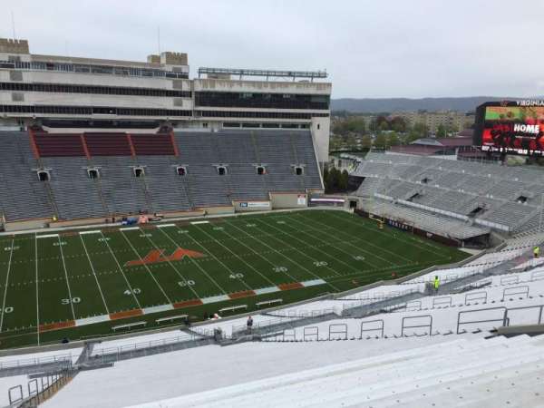 Lane Stadium, bloc: 232, rangée: 4R, place: 23